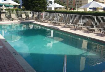 Shores Terrace has Balcony rooms