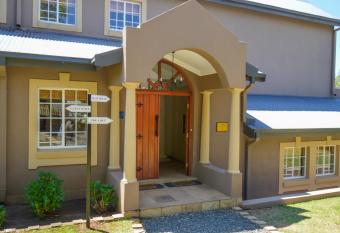 San Rock Guest House has Balcony rooms