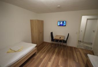 AB Apartment Objekt 67-70 has Balcony rooms