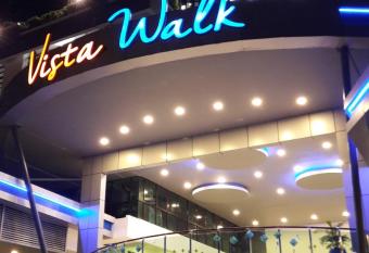 Vista Alam has Balcony rooms