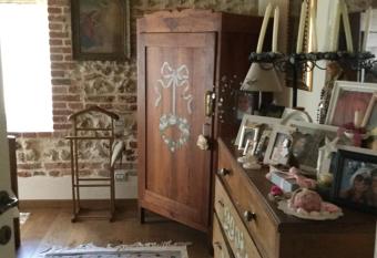 Matilde s House has rooms with a private hot tub