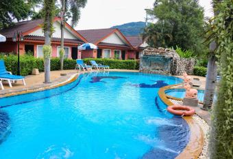 Andaman Seaside Resort - SHA Extra Plus allows 18 year olds to book a room