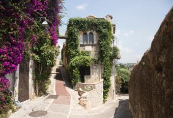 La Miette has Balcony rooms