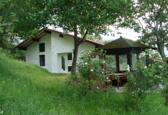 Gite de Moulin Maurt has Balcony rooms