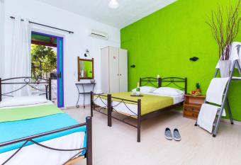 Litsa Studios allows 18 year olds to book a room