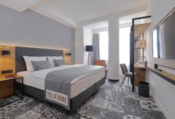 Coffee Fellows Hotel Dortmund allows 18 year olds to book a room