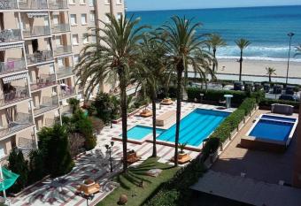 Sea front Apart. 2 Pools / 1   linea. 2 piscinas has Balcony rooms