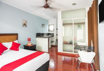 Hotel Dpas 52 allows 18 year olds to book a room