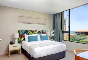 Luxurious 2 Bed Zimbali Suites Sea View has Balcony rooms