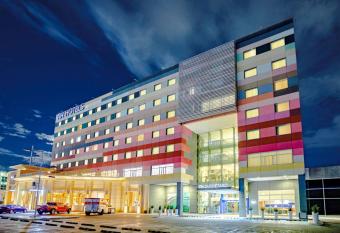 NH Queretaro allows 18 year olds to book a room