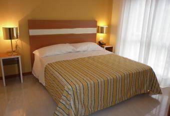 Hotel GF allows 18 year olds to book a room