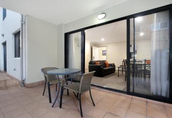Wollongong Serviced Apartments has Balcony rooms