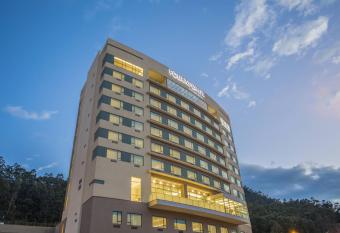 Four Points by Sheraton Cuenca allows 18 year olds to book a room