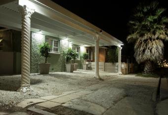 Peace Love and Joy Self Catering Units allows 18 year olds to book a room