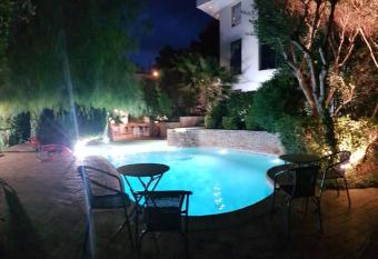 La Villa Saint Jean BAS DE VILLA has Balcony rooms