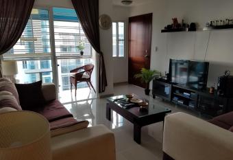 Little Live in Harmony - Santiago allows 18 year olds to book a room