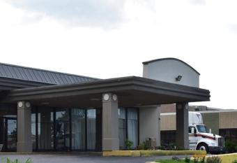 FairBridge Inn Express Melrose Park has Smoking rooms