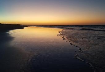 Casa de veraneio has Balcony rooms