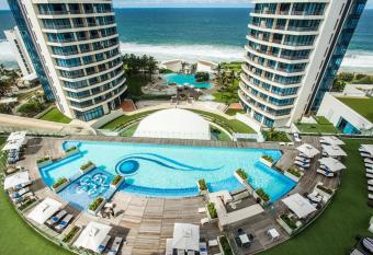 The Capital Pearls Hotel has Balcony rooms