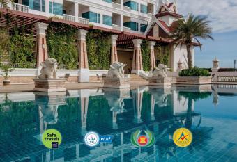 Grand Pacific Sovereign Resort & Spa has Balcony rooms