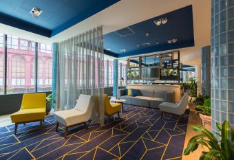 Hampton By Hilton Antwerp Central Station allows 18 year olds to book a room