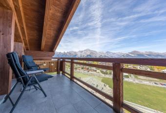 Montagnard 12 - spa access - car and careless holidays! has Balcony rooms