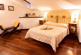 Real Borbone has Balcony rooms