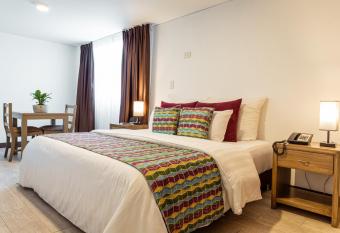 Hotel Carretero allows 18 year olds to book a room