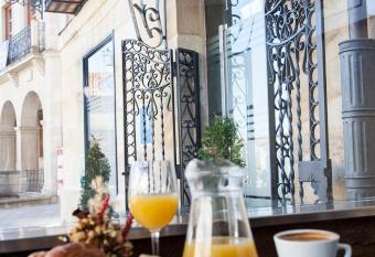 Hotel Soria Plaza Mayor allows 18 year olds to book a room