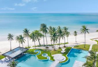 Centara Reserve Samui - SHA Plus allows 18 year olds to book a room