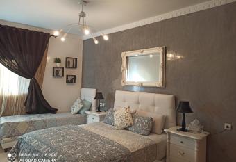 Chambre haut standing has Balcony rooms