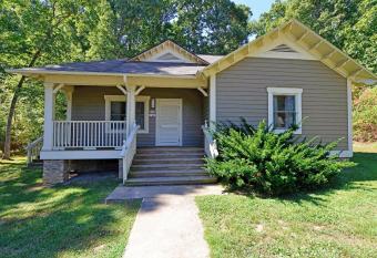 Kentucky Dam Village State Resort Park has Balcony rooms