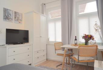 Ferienwohnung Koje in zentraler Lage zum Schleswiger Dom allows 18 year olds to book a room