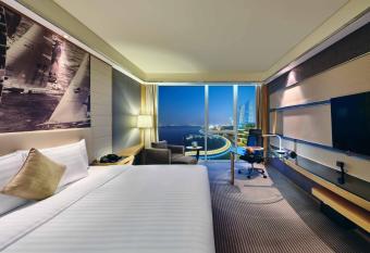 Crowne Plaza Suzhou, an IHG Hotel allows 18 year olds to book a room