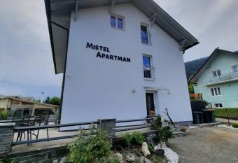 Mistel Apartman has Balcony rooms