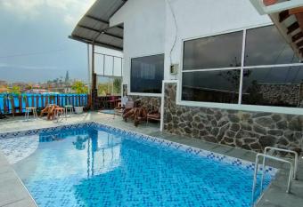 Susi Homestay has Balcony rooms