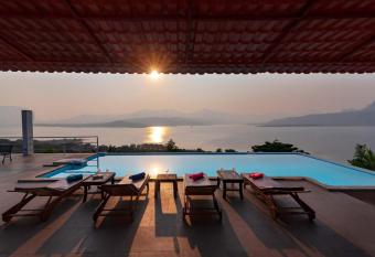 StayVista s Princess - A Villa with Infinity Pool & Breathtaking Views has Balcony rooms