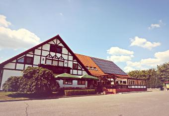 Landhotel Krausnick allows 18 year olds to book a room