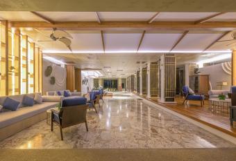 Impiana Beach Front Resort Chaweng Noi, Koh Samui has Smoking/Balcony rooms