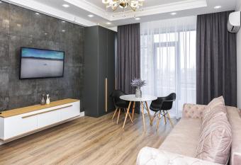 DOUBLE SkyHouse Exclusive Apartments allows 18 year olds to book a room