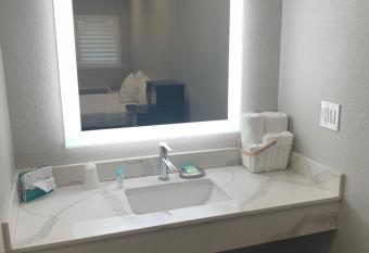 Elmwood Motel allows 18 year olds to book a room