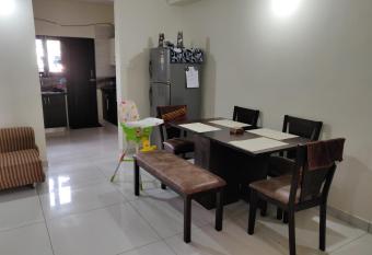 Orchid Suites Apartments has Balcony rooms