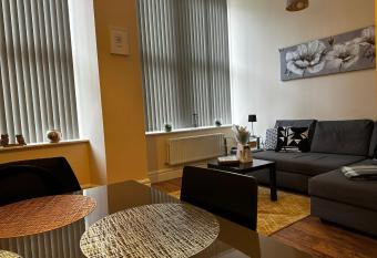 Mamma House allows 18 year olds to book a room