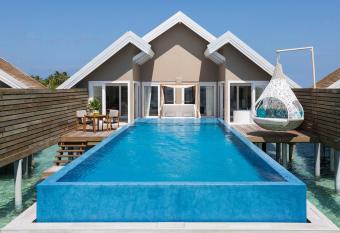 LUX* South Ari Atoll Resort & Villas has rooms with a private hot tub