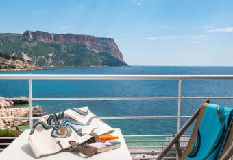 Hotel de La Plage - Mahogany has Balcony rooms