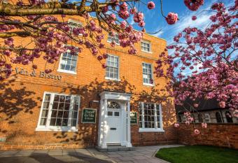 Hotel Du Vin Stratford has Balcony rooms