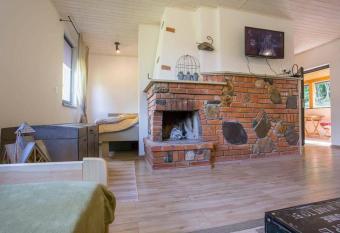 Pod horou has rooms with a private hot tub