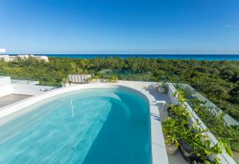 Suites Cielo y Mar has Balcony rooms