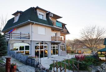 Fru  kogorska Terasa has Balcony rooms