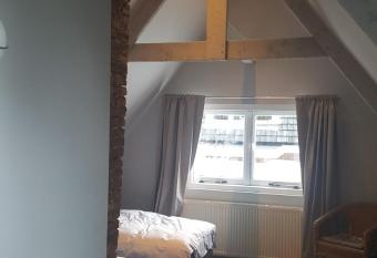 Het Zwanennest has Balcony rooms